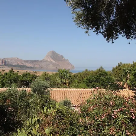 Cala Dell'arena Bed & Breakfast 3*