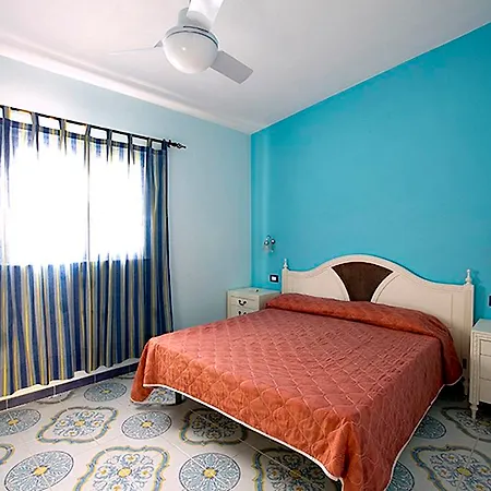 Cala Dell'arena Bed & Breakfast 3*