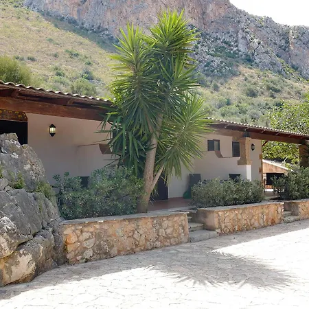Cala Dell'arena Alojamento de Acomodação e Pequeno-almoço Macari