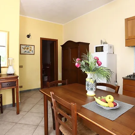 Alojamento de Acomodação e Pequeno-almoço Cala Dell'arena 4*