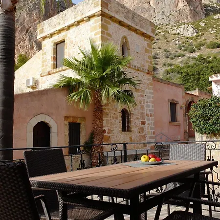 Cala Dell'arena Alojamento de Acomodação e Pequeno-almoço Macari