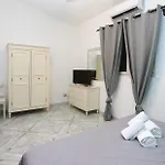 לינה וארוחת בוקר Cala Dell'arena 4*