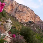 לינה וארוחת בוקר Cala Dell'arena 4*