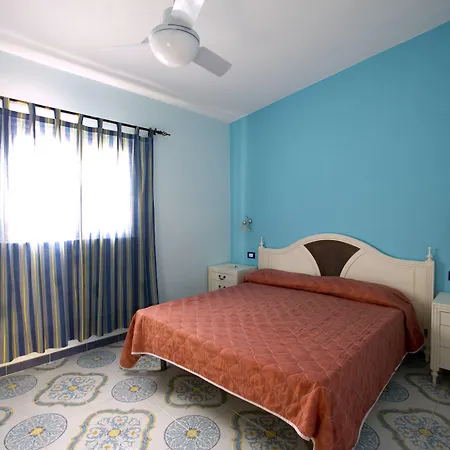 ベッド・アンド・ブレックファスト Cala Dell'arena マカリ