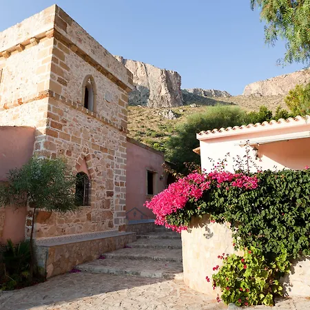 Cala Dell'arena Nocleg ze śniadaniem Macari