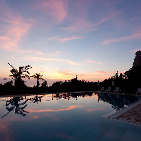 Cala Dell'arena 4* マカリ