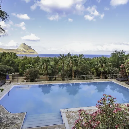 Cala Dell'arena マカリ