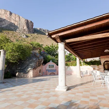 Cala Dell'arena マカリ